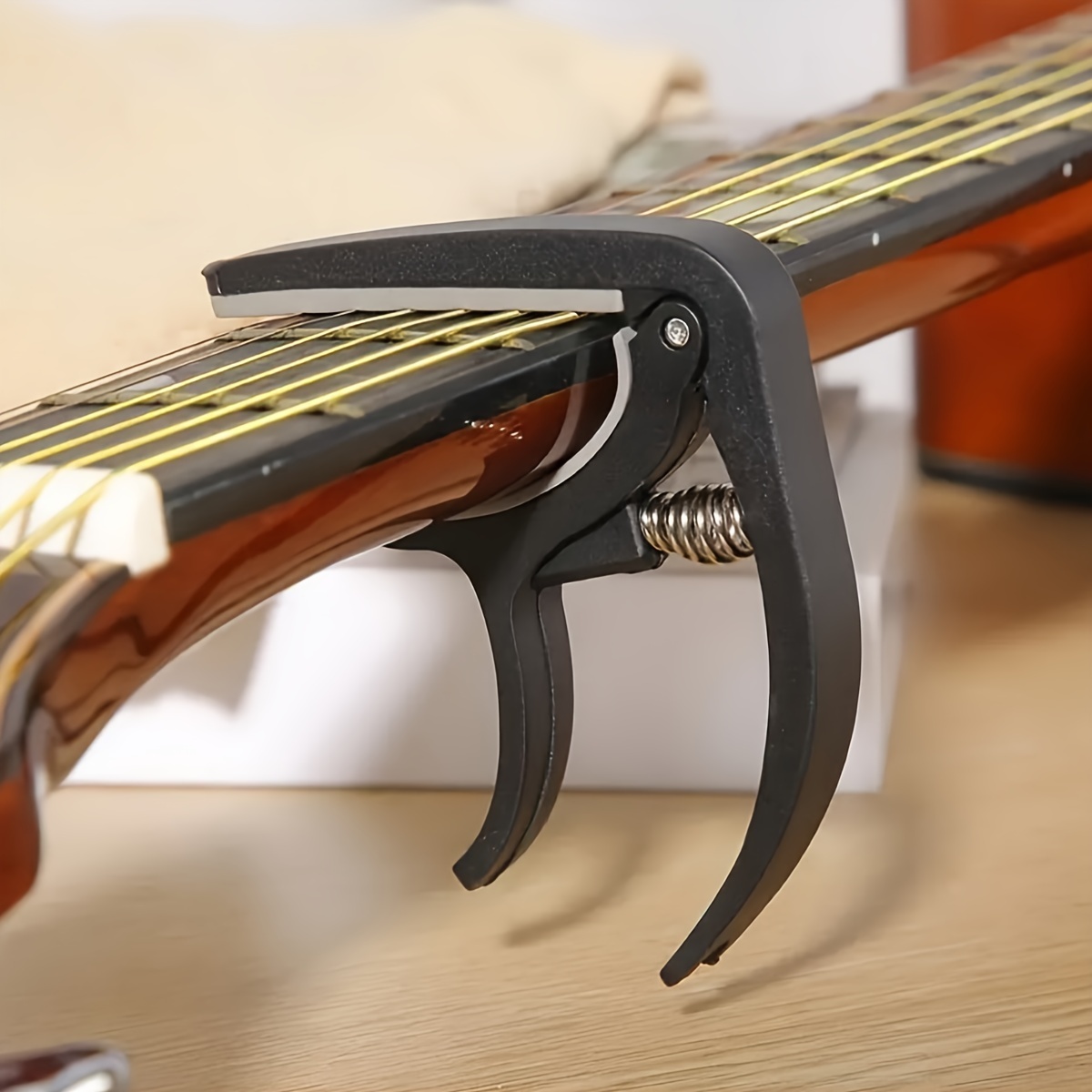Guitar Capo Clip - Wytrzymały Drewniany Kapodaster do Gitary, Klips